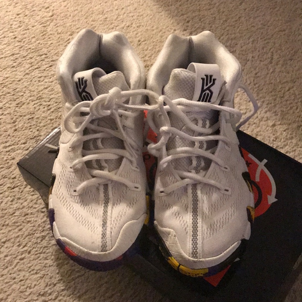Too small ☹️ - Picture 2 of 4